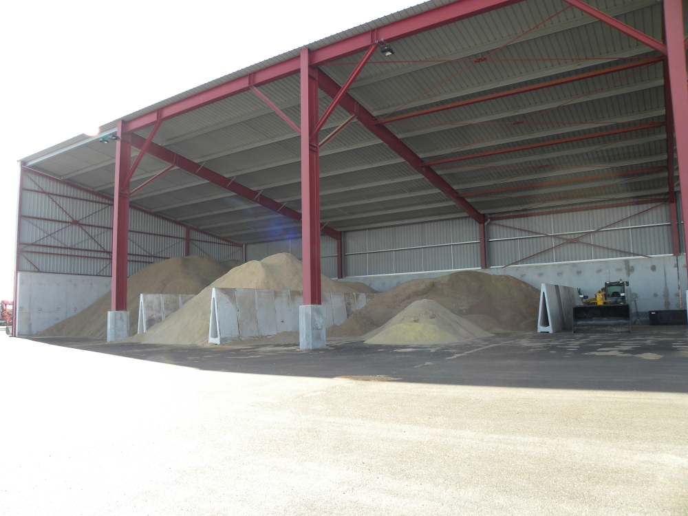 ZONE DE STOCKAGE - Transports FONTAN  SAS