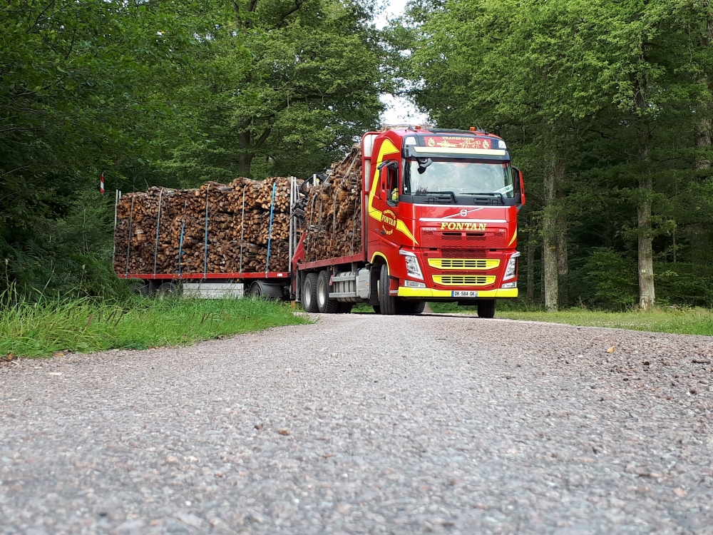 Camion-remorque Grue - Transports FONTAN  SAS